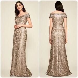NWT Tadasho Shoji Harford Sequins Gown Size 16